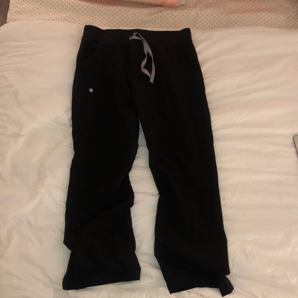 Figs kade scrub pants!